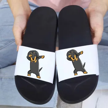 Dachshund perro de dibujos animados de las Mujeres Zapatillas de Verano de EVA Suave Parejas cuarto de Baño Interior Zapatillas de Casa Piso de Zapatos de Mujer de Moda Masculina Diapositivas